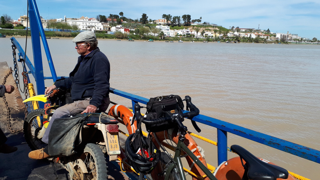 La traversée du Guadalquivir en ferry